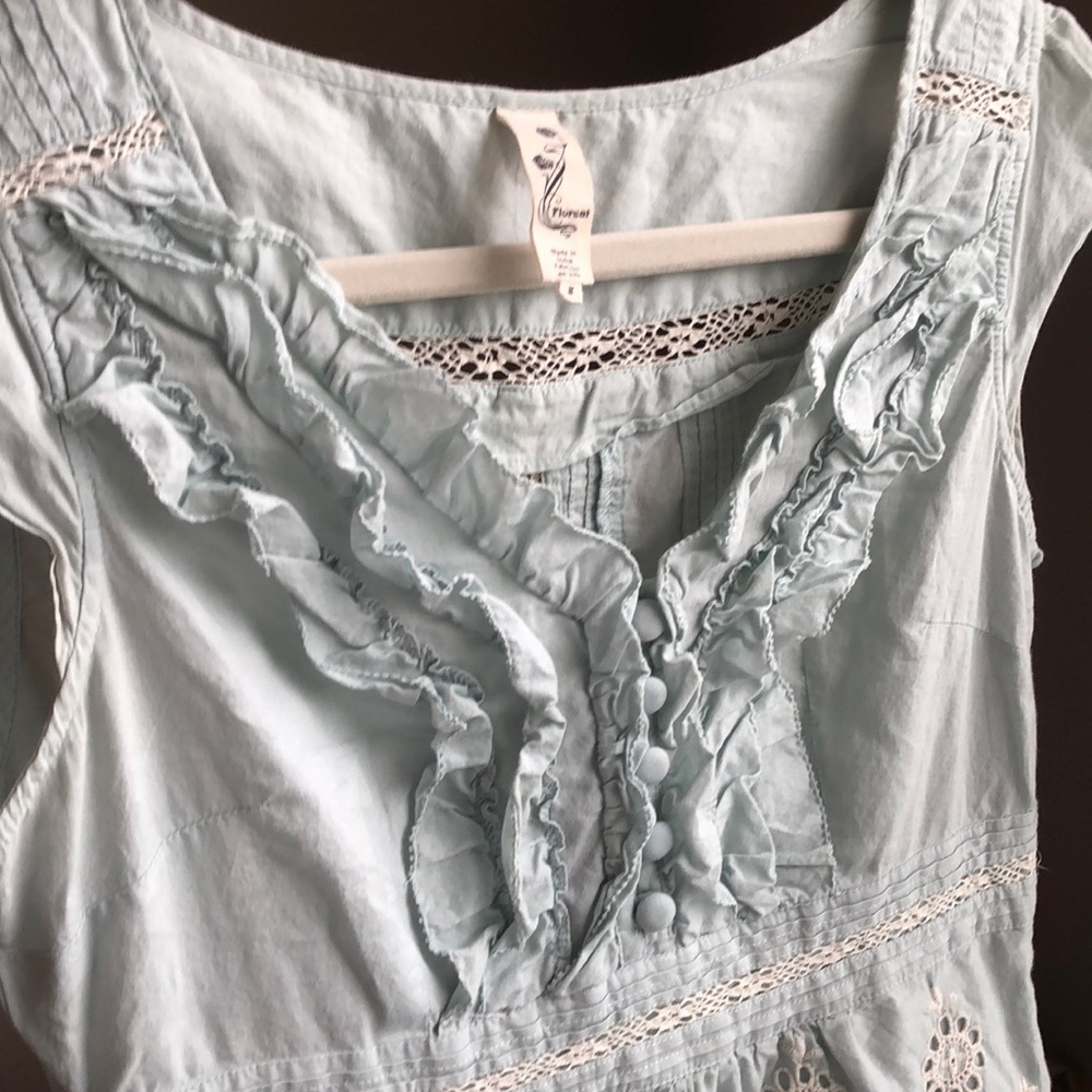 Floret sz2 baby blue eyelet lace tunic